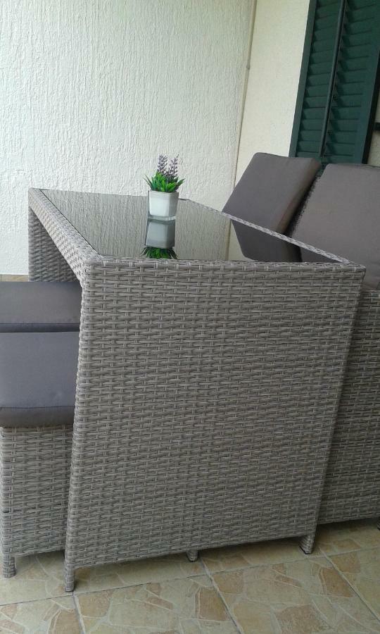 Apartmani Diana Biograd Na Moru Esterno foto
