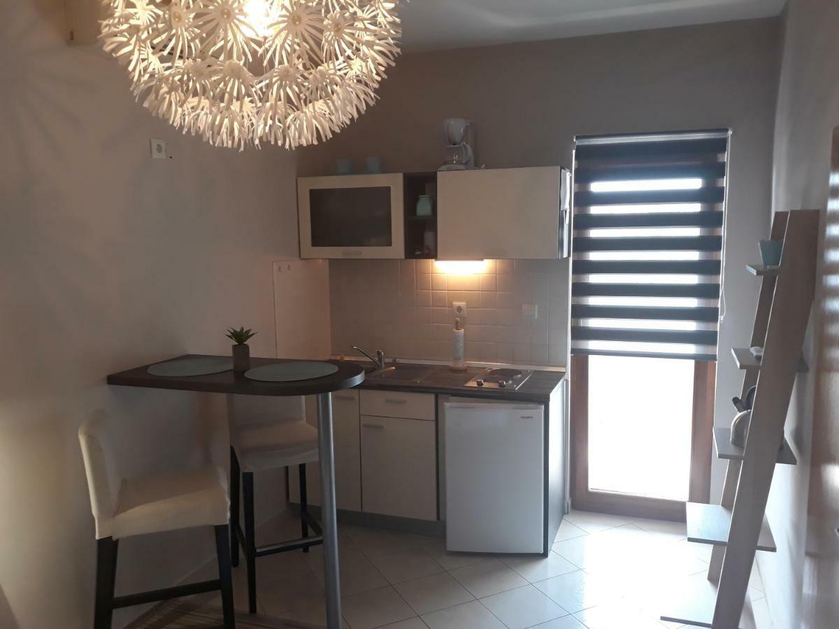 Apartmani Diana Biograd Na Moru Esterno foto