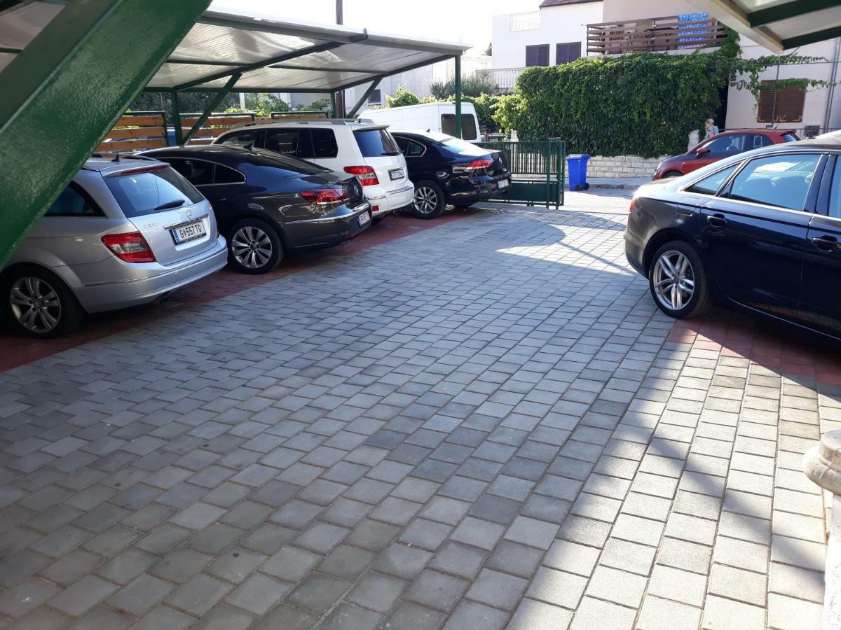 Apartmani Diana Biograd Na Moru Esterno foto