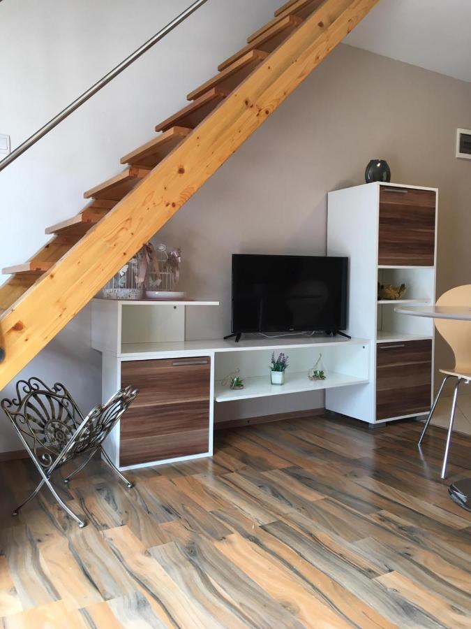 Apartmani Diana Biograd Na Moru Esterno foto